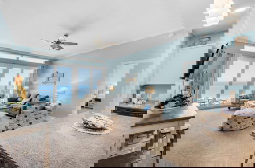 Foto 27 - Laketown Wharf Penthouse 2026