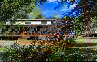 Foto 1 - Mimosa Waterfront With Hot Tub