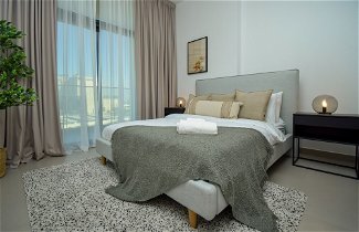 Photo 1 - 360 Vacation - Dubai Hills Serene 1BR