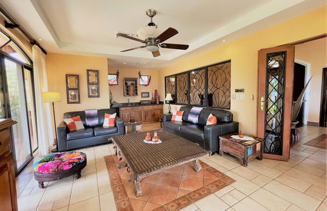 Playa Potrero 4 BR Home Large Saltwater Pool Spectacular Views - Villa Oasis - Foto 45