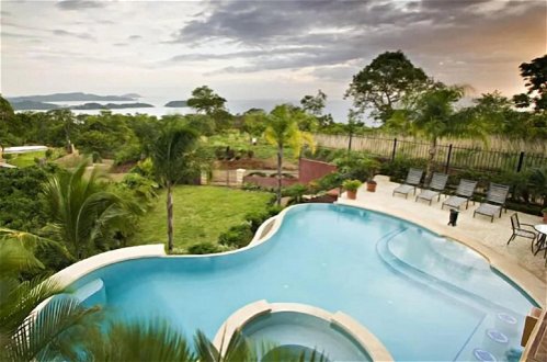 Foto 1 - Playa Potrero 4 BR Home Large Saltwater Pool Spectacular Views - Villa Oasis