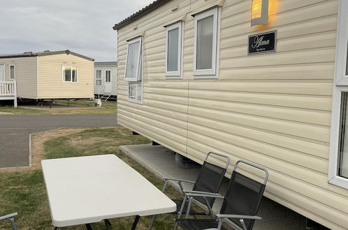 Foto 37 - Impeccable 4-bed Caravan in Clacton-on-sea