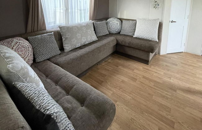 Caravan - Sleeps 10 - Pet Friendly - Parking - Foto 4