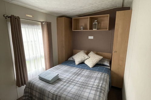 Photo 5 - Impeccable 4-bed Caravan in Clacton-on-sea