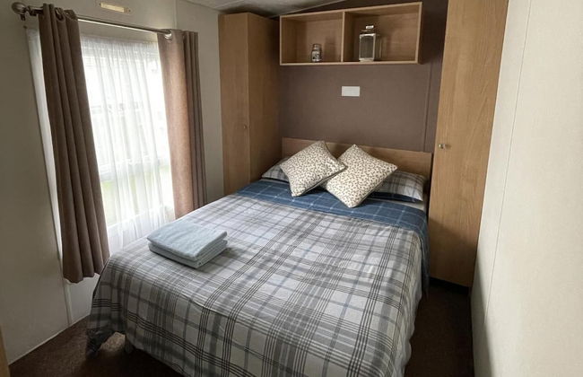 Caravan - Sleeps 10 - Pet Friendly - Parking - Foto 2