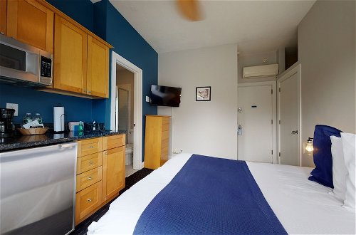 Photo 9 - Maverick Suites at 400 Columbus Ave