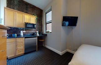 Photo 2 - Maverick Suites at 400 Columbus Ave