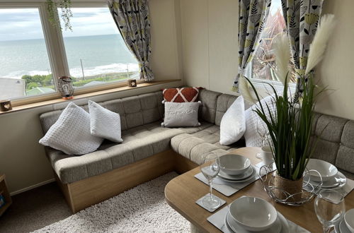 Foto 7 - Stunning Hillside Sea View 2-bed in Barmouth