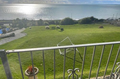 Photo 14 - Stunning Hillside Sea View 2-bed in Barmouth