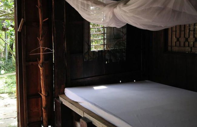 Peaceful Homestay in the Middle of Fruit Garden - Room With Four Double Beds - Foto 6