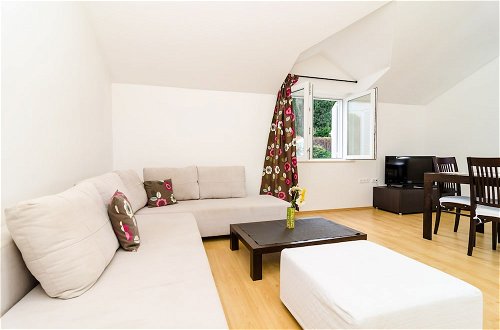 Foto 5 - Relaxing Duplex Apartment A3, Close to the Sunset Beach Near Dubrovnik, 2-4