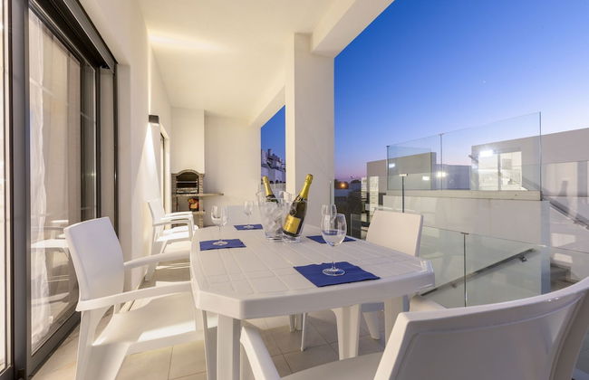 Correeira Luxury Residence T2 C- Albufeira, Pools, Wifi, Bbq, Beach - Foto 12