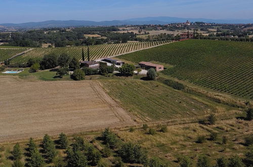 Photo 41 - Fattoria Santa Vittoria Apartment Gazza