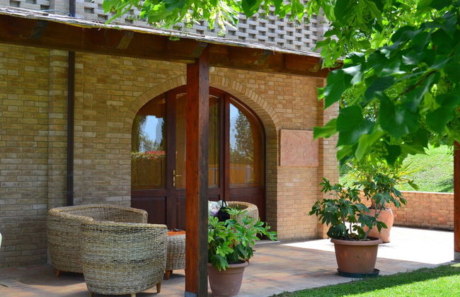 Cottage With Private Swimming Pool - Foto 17