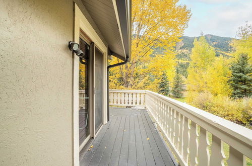 Photo 35 - Bighorn by Avantstay Spacious Ski Cabin w/ Sprawling Porch, Views & Hot Tub