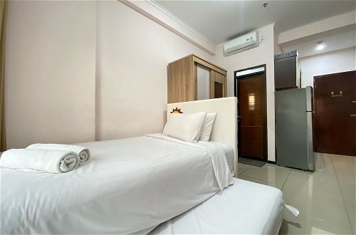 Photo 4 - Cozy Living Studio At Gateway Pasteur Apartment