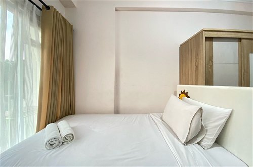 Photo 2 - Cozy Living Studio At Gateway Pasteur Apartment
