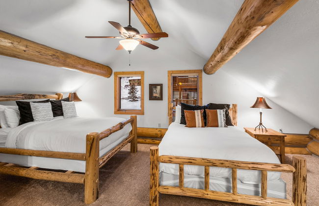 Kings Cabin - Photo 7