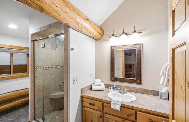 Kings Cabin - Photo 56