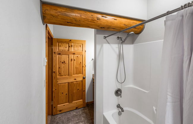 Kings Cabin - Photo 54