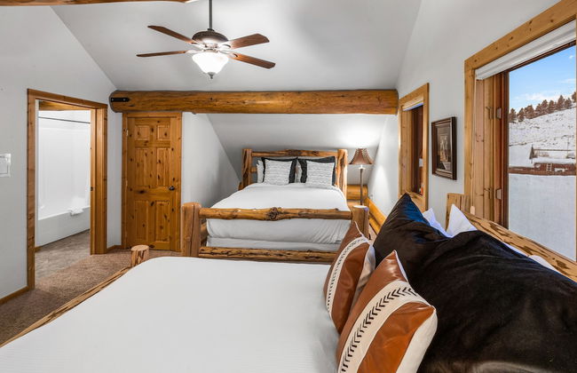 Kings Cabin - Photo 10