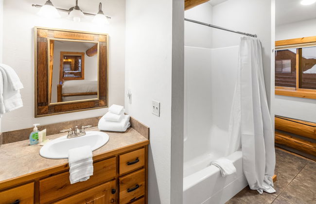 Kings Cabin - Photo 53