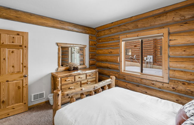 Kings Cabin - Photo 5