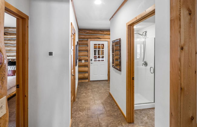 Kings Cabin - Photo 21