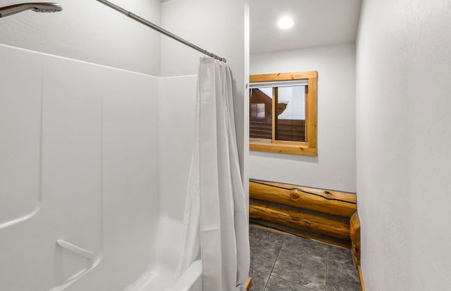 Kings Cabin - Photo 52