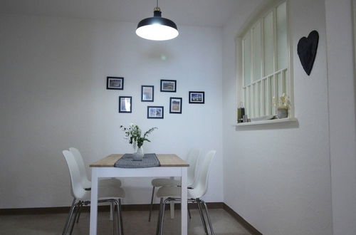 Foto 4 - Casa Schilling: 2.5 Rooms With Balcony Near Hospital, University