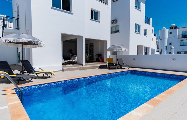 Sanders White Mountains - Pleasant Villa With Pool - Foto 1