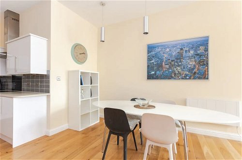 Foto 9 - Stylish 2 Bedroom Apartment in Greenwich