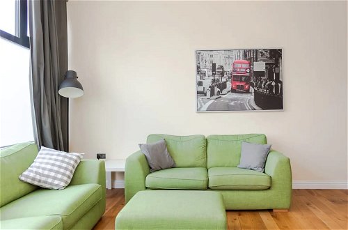 Photo 14 - Stylish 2 Bedroom Apartment in Greenwich