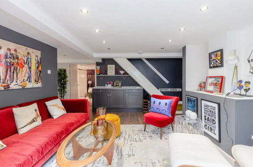 Photo 22 - Swanky Apartment in Bethnal Green With Garden