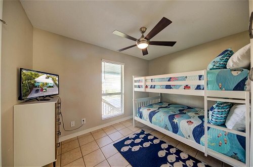 Foto 16 - Peaceful Condo in Gulf Shores With Outdoor Pool