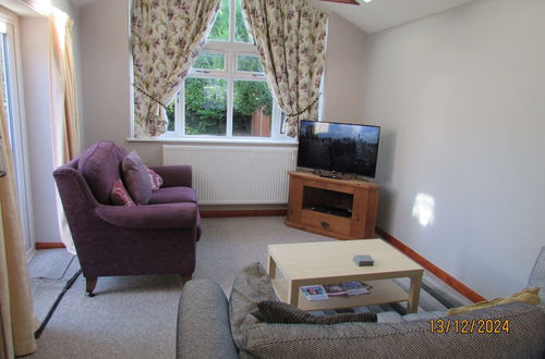 Foto 38 - Spacious Detached Bungalow With Ample Parking