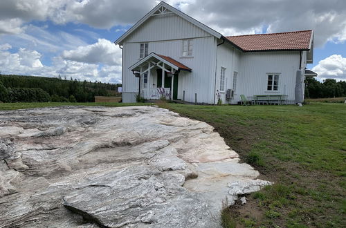 Photo 21 - Rustic Luxury Lakeside House - Transformed Chapel