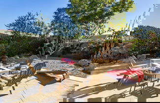 Foto 2 - Aurora by Avantstay Luxurious Home With an Exquisite Pool, Spa, and Outdoor Seating