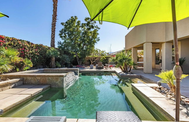 Aurora by Avantstay Luxurious Home With an Exquisite Pool, Spa, and Outdoor Seating - Foto 31