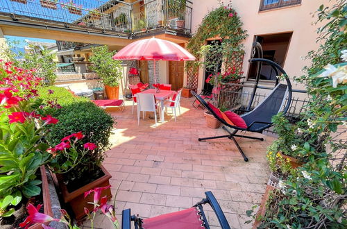 Foto 42 - Central Spoleto Apartment - Large Terrace and Shops - Aircon + Wifi