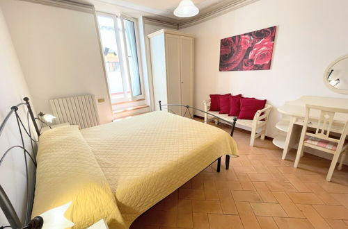 Foto 4 - Central Spoleto Apartment - Large Terrace and Shops - Aircon + Wifi