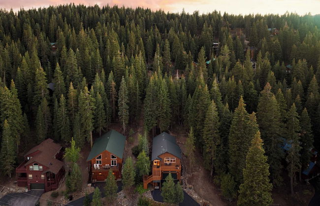 Golden Summit by Avantstay Stunning Secluded Cabin w/ Access to Tahoe Donner - Foto 31