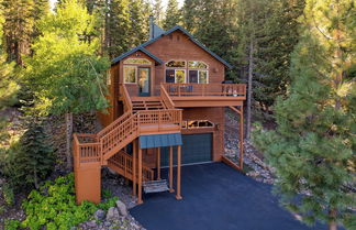 Photo 1 - Golden Summit by Avantstay Stunning Secluded Cabin w/ Access to Tahoe Donner