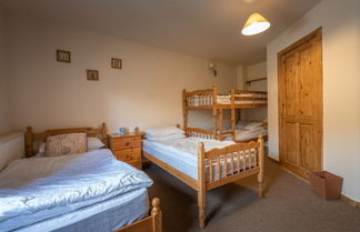 Photo 2 - The Holmes Barn - Sleeps 16 - Peak District