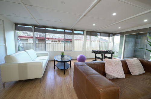 Photo 33 - Hampton Park 4BDM Holiday Home Dandenong