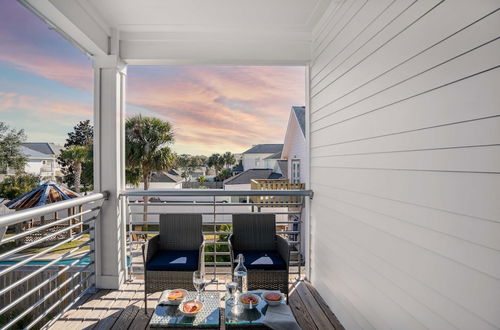 Photo 3 - Lyle by Avantstay Chic Beach House w/ Pool & Hot Tub Walking Distance to Ocean