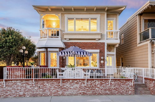 Photo 30 - Sea Glass by Avantstay 5BR Unique Beach House on Balboa Peninsula w/ Patio