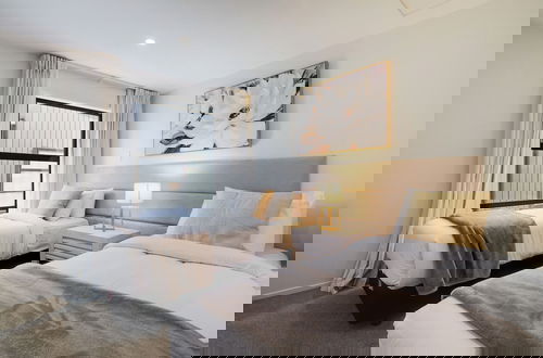 Photo 7 - Brand New House by Botany - Parking
