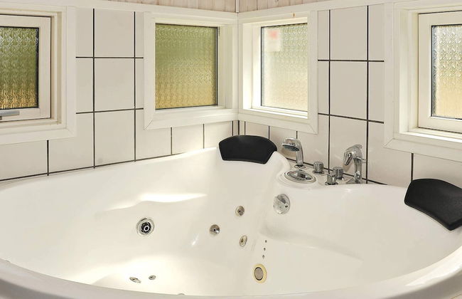 8 Person Holiday Home in Ansager - Foto 4
