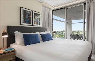Photo 3 - Oaks Brisbane Casino Tower Suites